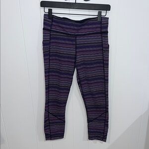 Lululemon Athletica 3/4 Lenth Purple Stripe Legging 6